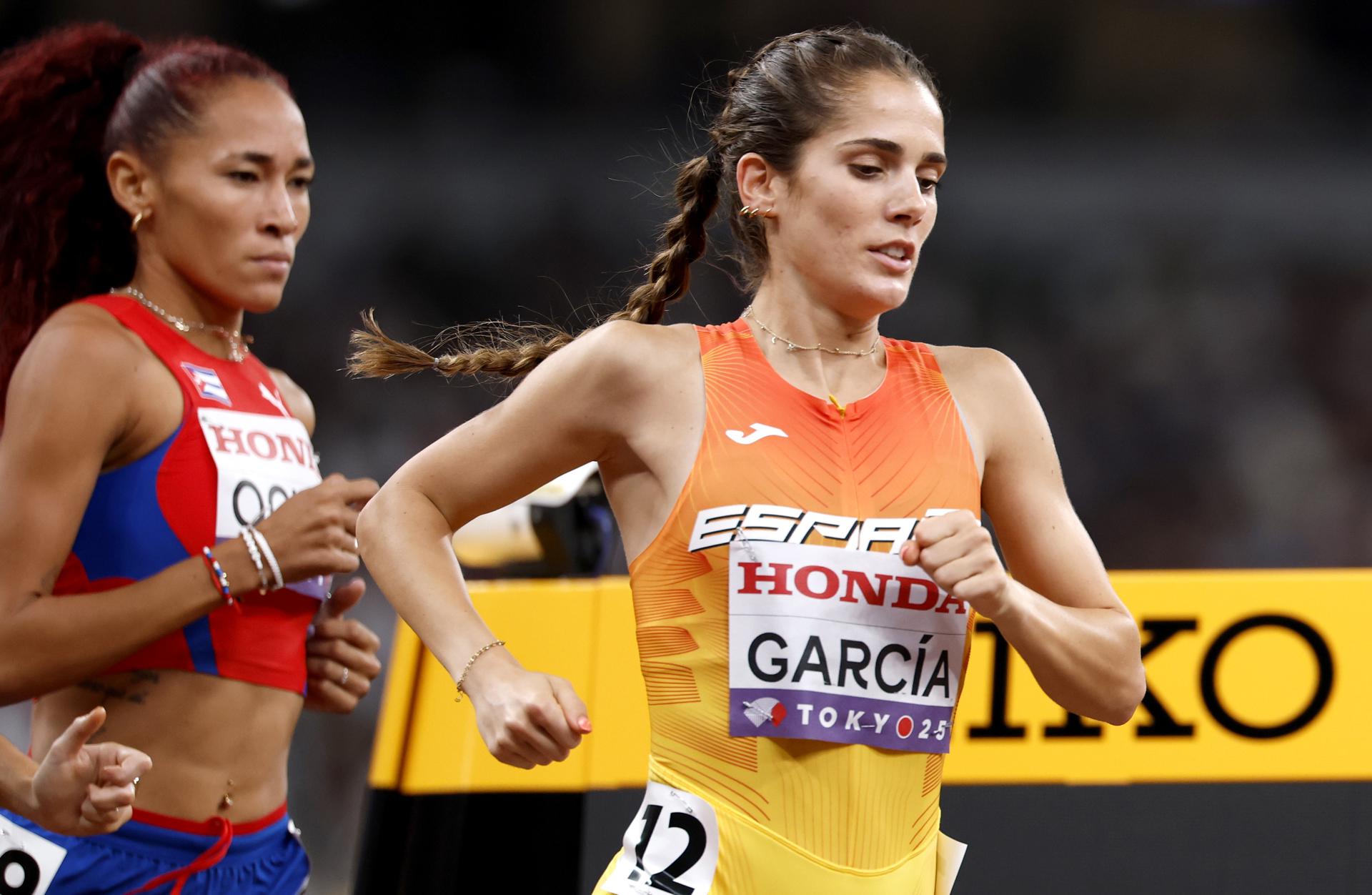 La española Marta García, cuarta de su serie con un tiempo de 14:56.96, logró el pase a la final de los 5.000 metros femeninos de los Mundiales de atletismo de Tokio

