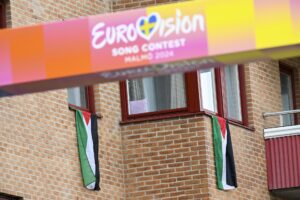 Banderas palestinas en Malmo, durante la edición del festival de Eurovisión de 2024. EFE/EPA/JOHAN NILSSON SWEDEN OUT