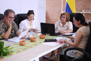 Fotografía de archivo, tomada el pasado 15 de julio, de la canciller de Colombia, Rosa Villavicencio, durante una conferencia, en Bogotá (Colombia). EFE/Carlos Ortega