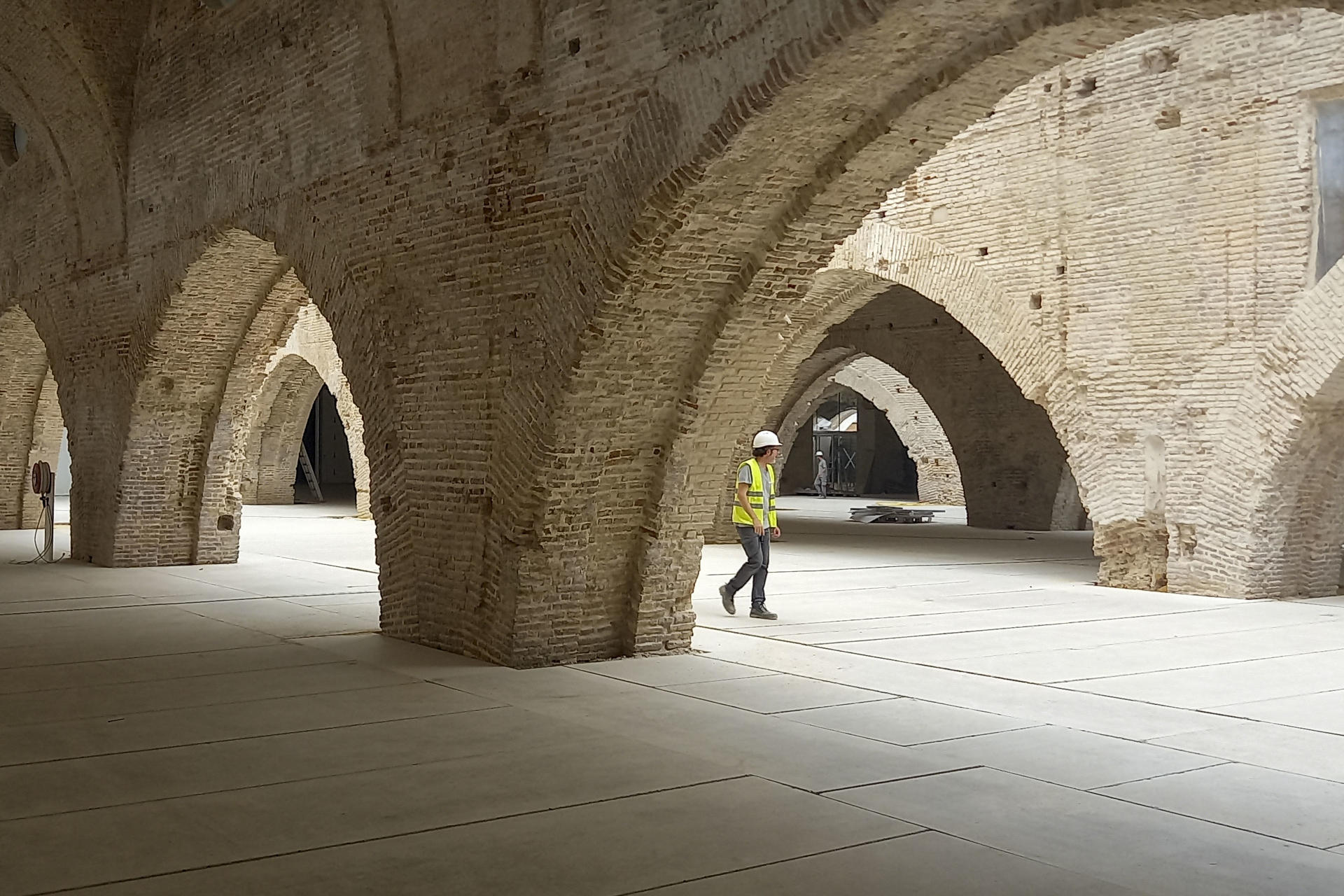 Vista de la finalizaciónde las obras de restauración de las emblemáticas Reales Atarazanas de Sevilla, un edificio que sirvió como principal arsenal militar propiedad de la Corona de Castilla ubicado en pleno centro de Sevilla, junto a la Plaza de Toros de la Maestranza. EFE/Grupo Avintia***SOLO USO EDITORIAL/SOLO DISPONIBLE PARA ILUSTRAR LA NOTICIA QUE ACOMPAÑA (CRÉDITO OBLIGATORIO)***