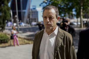 El expresidente del FC Barcelona Sandro Rosell a su llegada a los juzgados en una imagen de archivo. EFE/ Rodrigo Jiménez