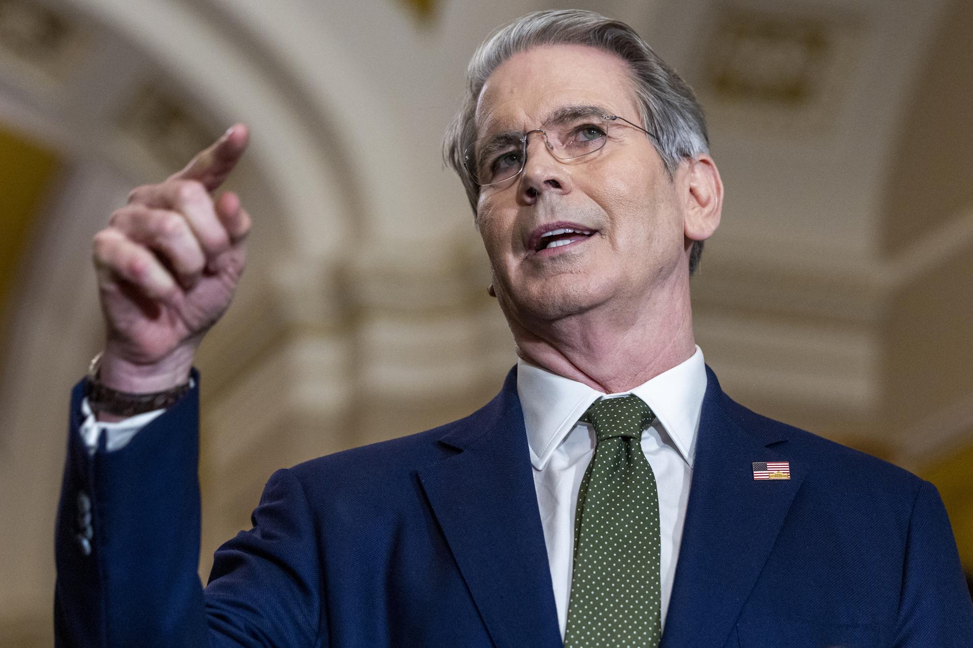Fotografía de archivo del 24 de junio de 2025 del Secretario del Tesoro de EE.UU., Scott Bessent, hablando durante una rueda de prensa en Washington (Estados Unidos). EFE/EPA/ Shawn Thew