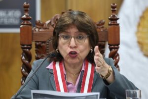 Fotografía de archivo de la fiscal general de Perú, Delia Espinoza, durante una rueda de prensa, en Lima (Perú). EFE/Paolo Aguilar