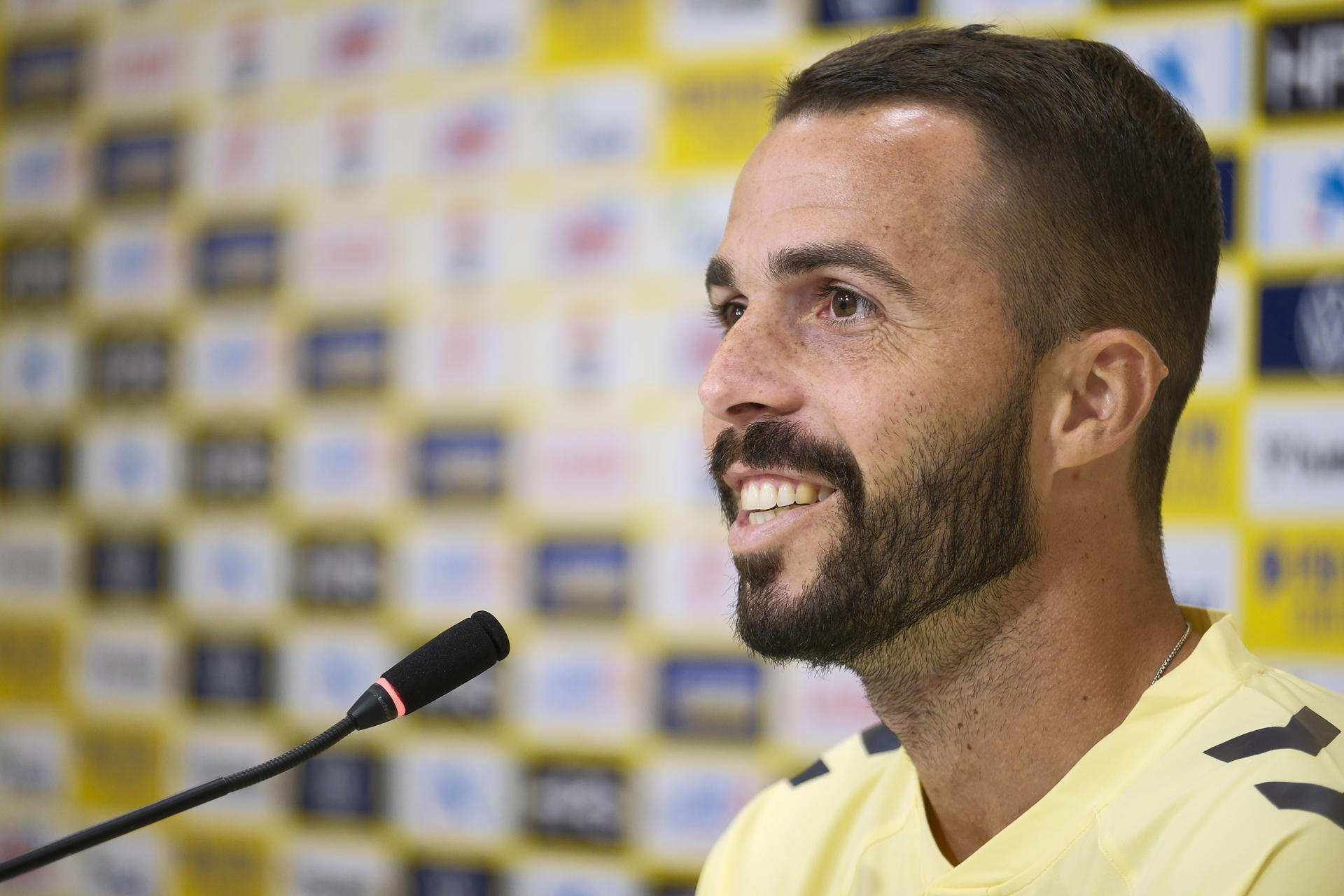 El futbolista de la UD Las Palmas Kirian Rodríguez ha anunciado este jueves que tiene el alta médica desde ayer, y puede volver a la dinámica del grupo y competir a nivel profesional en LaLiga Hypermotion, tras recuperarse por segunda vez un linfoma de Hodgkin. EFE/Ángel Medina G.
