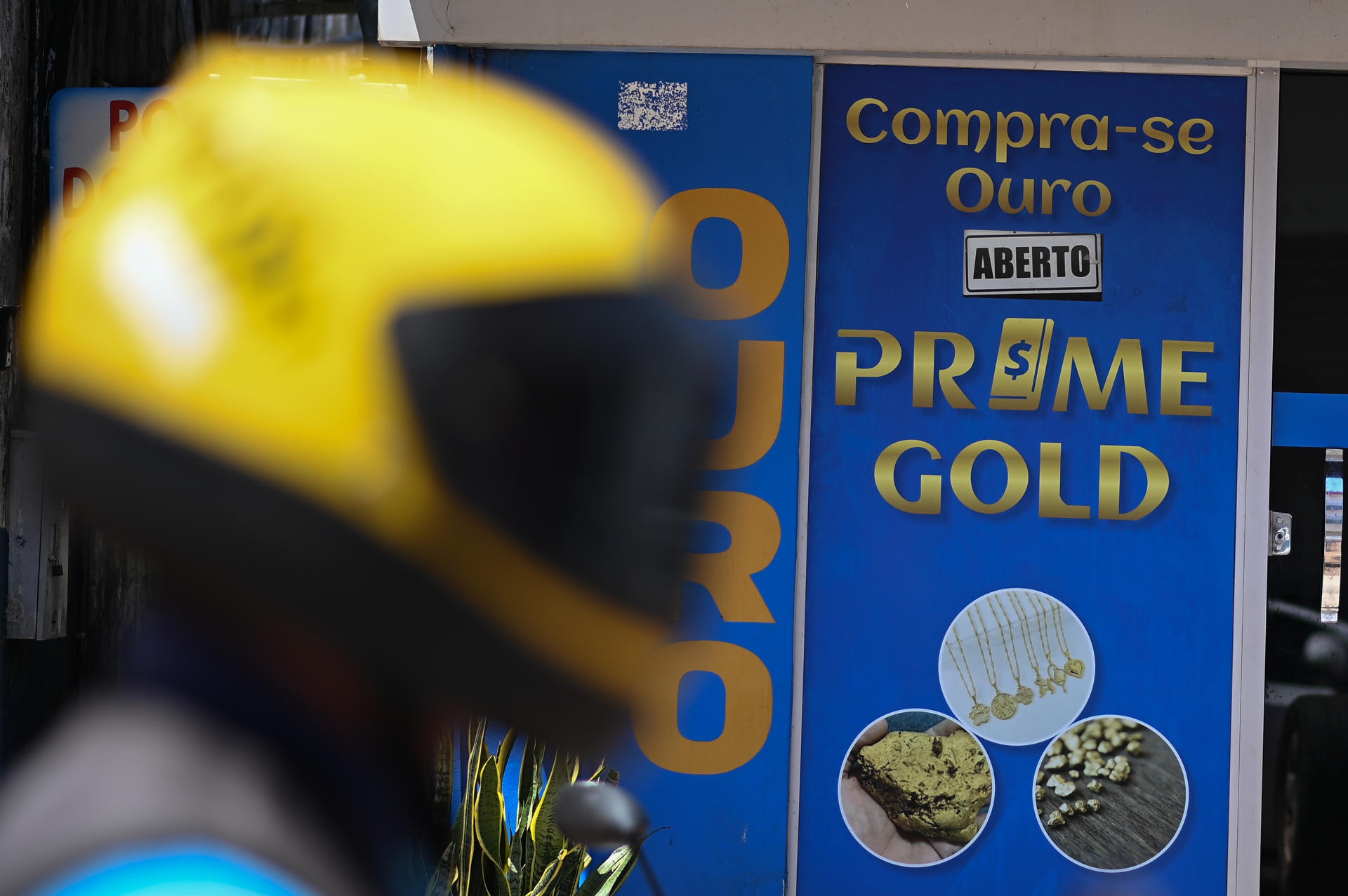 Fotografía de un local de compra y venta de oro en Itaituba, estado de Pará (Brasil). EFE/ Andre Borges