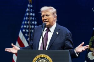 Fotografía del 8 de septiembre de 2025 del presidente Donald Trump. EFE/JIM LO SCALZO / POOL