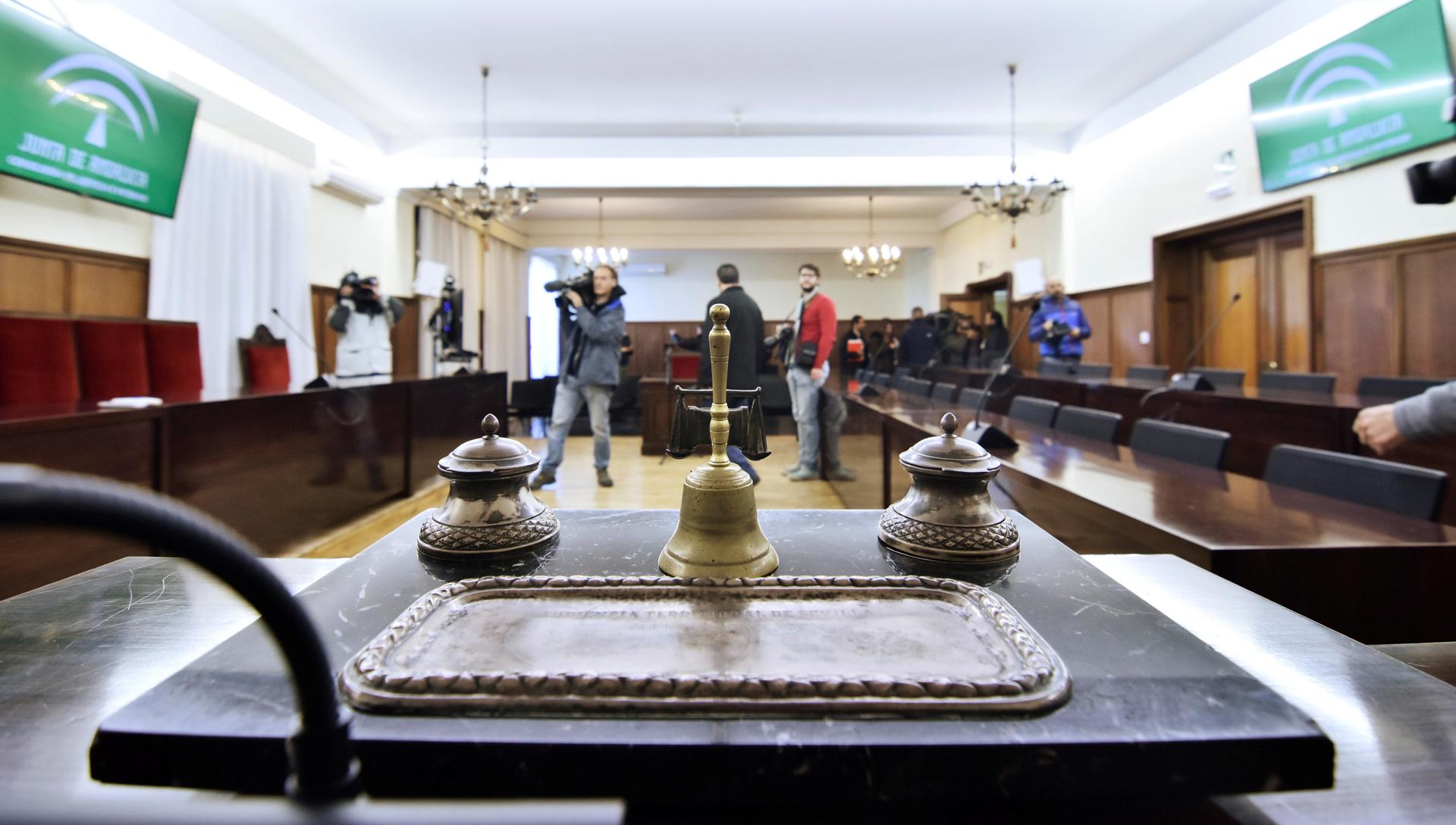 Imagen de archivo de la sala de la Audiencia de Sevilla donde se celebró el juicio de los ERE. EFE/Raúl Caro.
