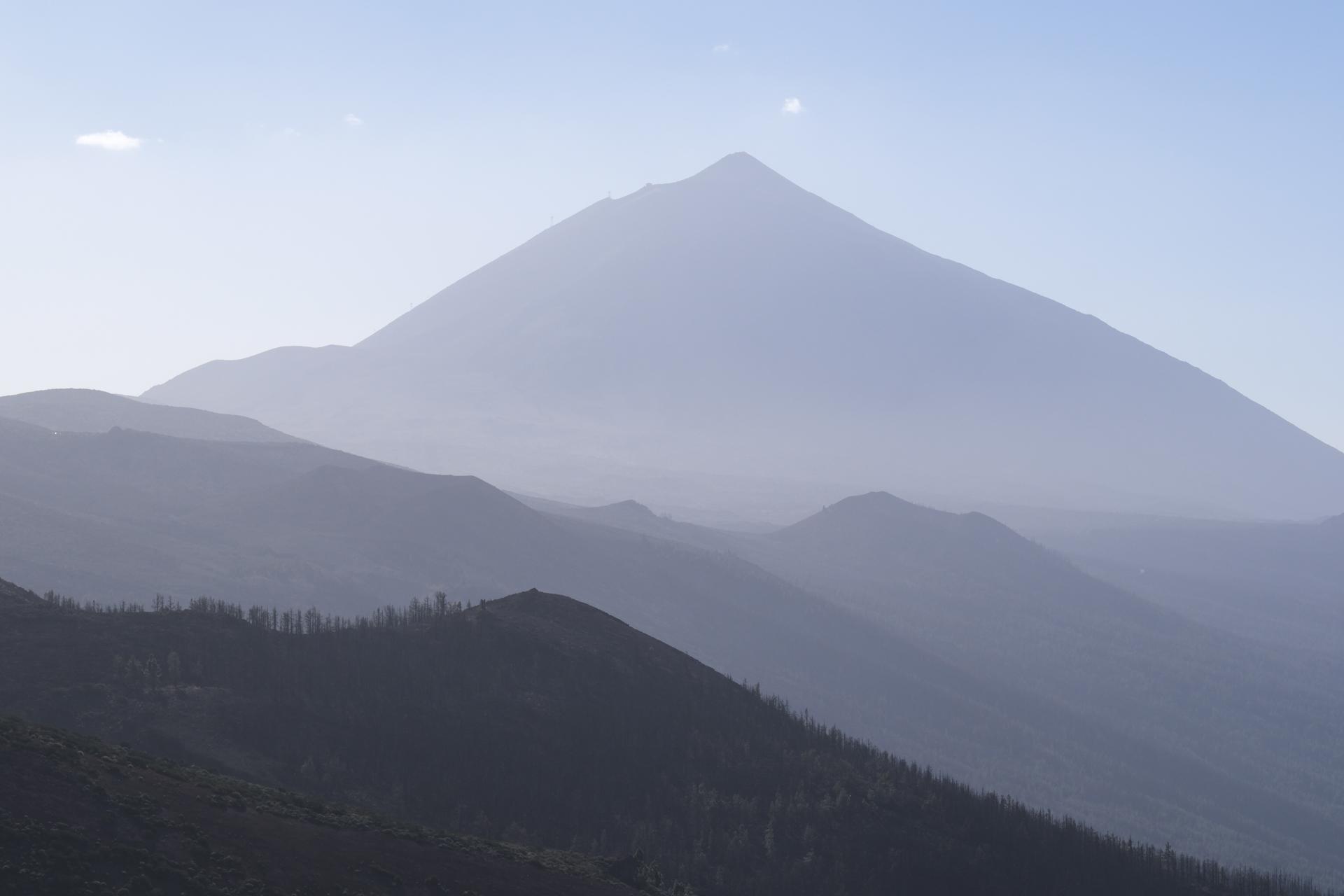 Vista del Teide. EFE/Alberto Valdés