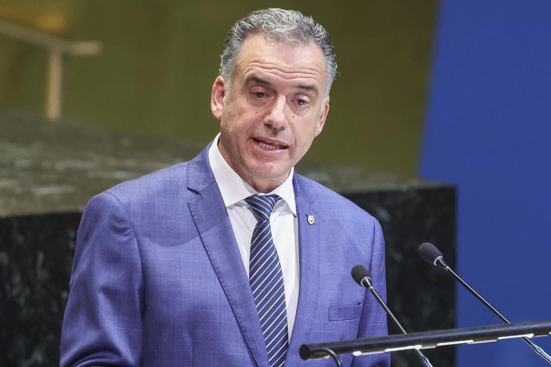 El presidente de Uruguay, Yamandu Orsi, habla durante la Asamblea General de la ONU. EFE/Sarah Yenesel
