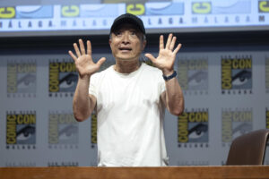 El actual presidente de DC Comics y dibujante, Jim Lee, participa en un encuentro con fans en la última jornada de esta primera San Diego Comic-Con celebrada en Málaga. EFE/Daniel Pérez