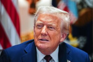 Imagen de archivo del presidente estadounidnse, Donald Trump. EFE/EPA/AARON SCHWARTZ / POOL