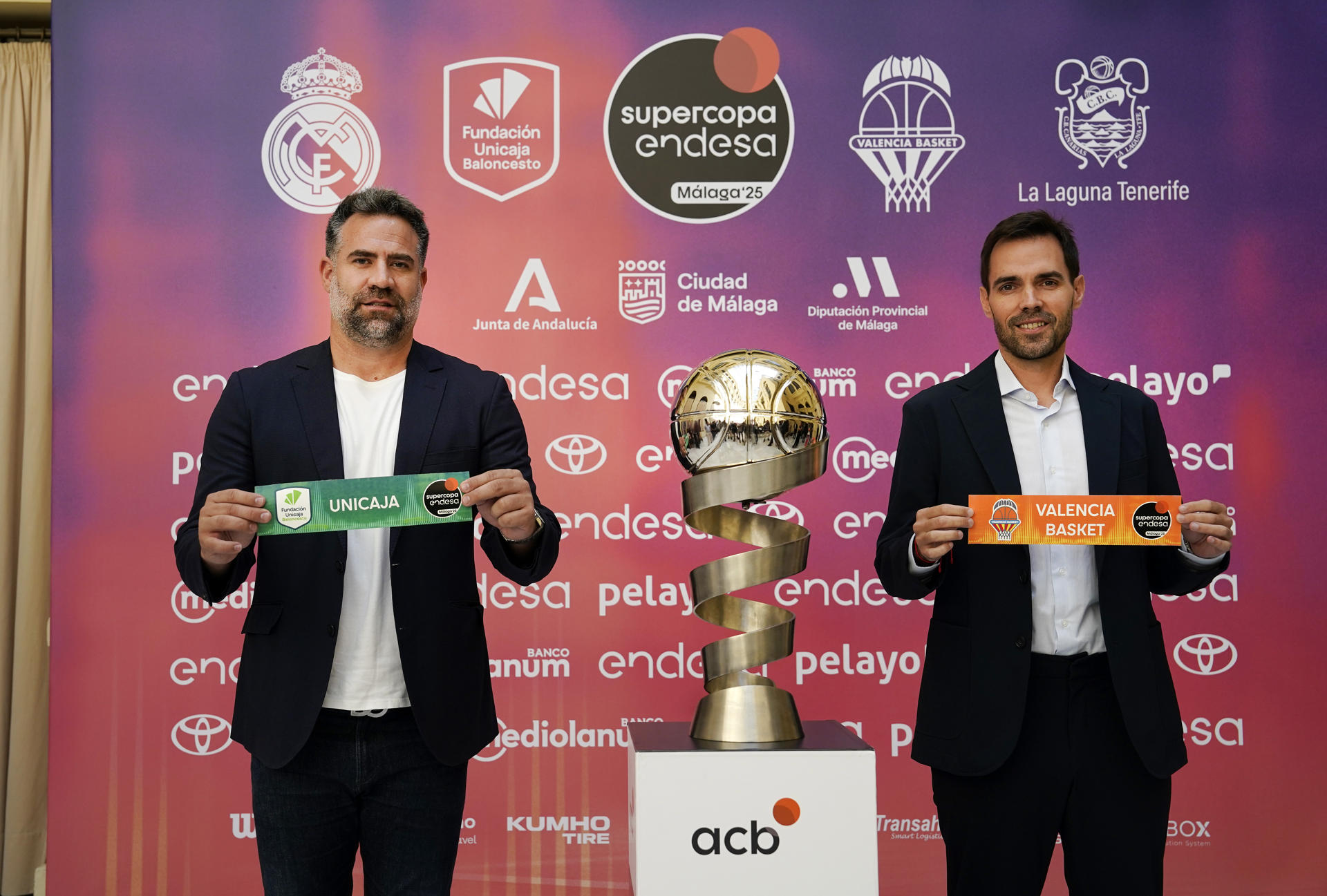 El Unicaja y el Valencia Basket se enfrentarán en las semifinales de la Supercopa ACB 2025, que se disputará el fin de semana del 27 y 28 de septiembre en el Martín Carpena de Málaga. EFE/ACB / SOLO USO EDITORIAL/SOLO DISPONIBLE PARA ILUSTRAR LA NOTICIA QUE ACOMPAÑA (CRÉDITO OBLIGATORIO)