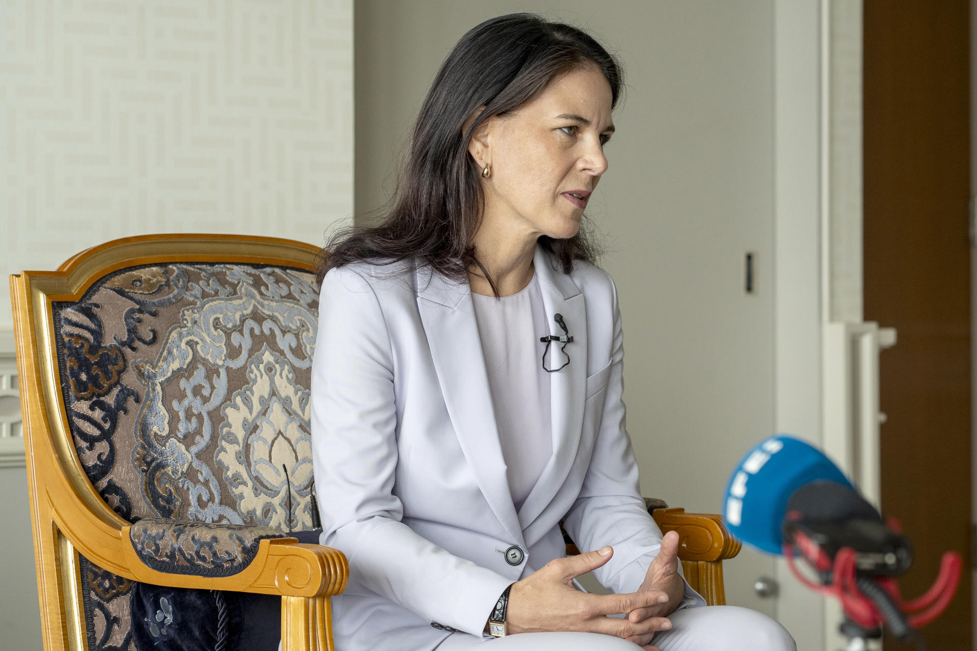 La presidenta de la Asamblea General de las Naciones Unidas, Annalena Baerbock, fue captada este 17 de septiembre, durante una entrevista con EFE, en Nueva York (Estados Unidos). EFE/Ángel Colmenares
