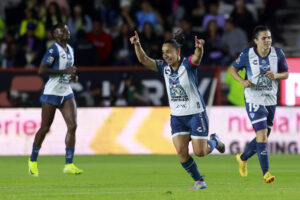 Charlyn Corral de Pachuca celebra un gol en el estadio Hidalgo en Pachuca (México). Fotografía de archivo. EFE /David Martínez Pelcastre