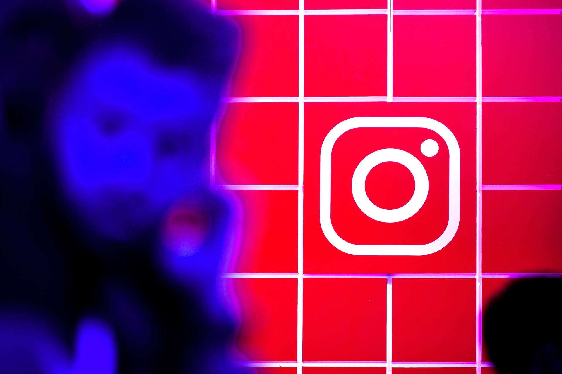 El logo de Instagram en una imagen de archivo tomada el 21 de agosto de 2019 en Colonia, Alemania. EFE/EPA/SASCHA STEINBACH