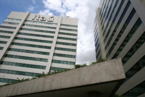 Fachada de la sede del banco Itaú en Sao Paulo (Brasil), en una fotografía de archivo. EFE/Sebastião Moreira.