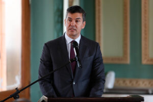 Foto de archivo del presidente de Paraguay, Santiago Peña. EFE/Juan Pablo Pino