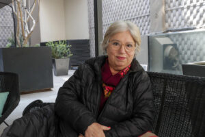 La directora del Instituto Nacional de las Mujeres y exsenadora uruguaya, Mónica Xavier, al posar el pasado 3 de septiembre, durante una entrevista con EFE, en Santiago de Chile. EFE/Elvis González
