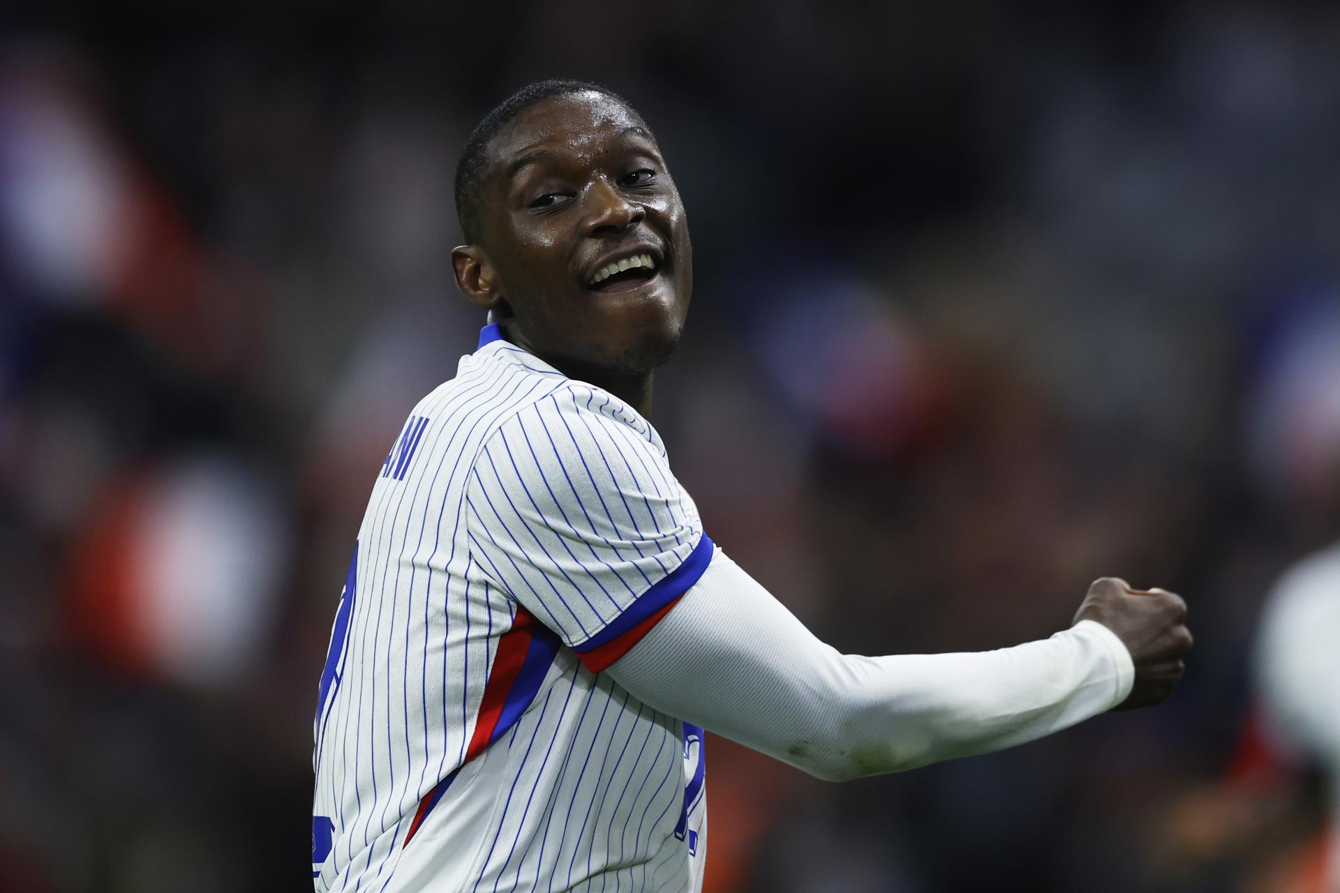 Fotografía de GUILLAUME HORCAJUELO, en la que puede verse en una imagen de archivo del 25 de marzo de 2024.al futbolista francés Kolo Muani, durante un partido con su selección. EFE