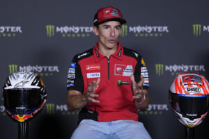 El piloto español de MotoGP Marc Márquez (Ducati Lenovo Team) durante la rueda de prensa del Gran Premio de Cataluña, 15ª cita de los Mundiales de velocidad, que se disputará este fin de semana en el circuito de Barcelona-Cataluña en Montmeló.EFE/ Alejandro García