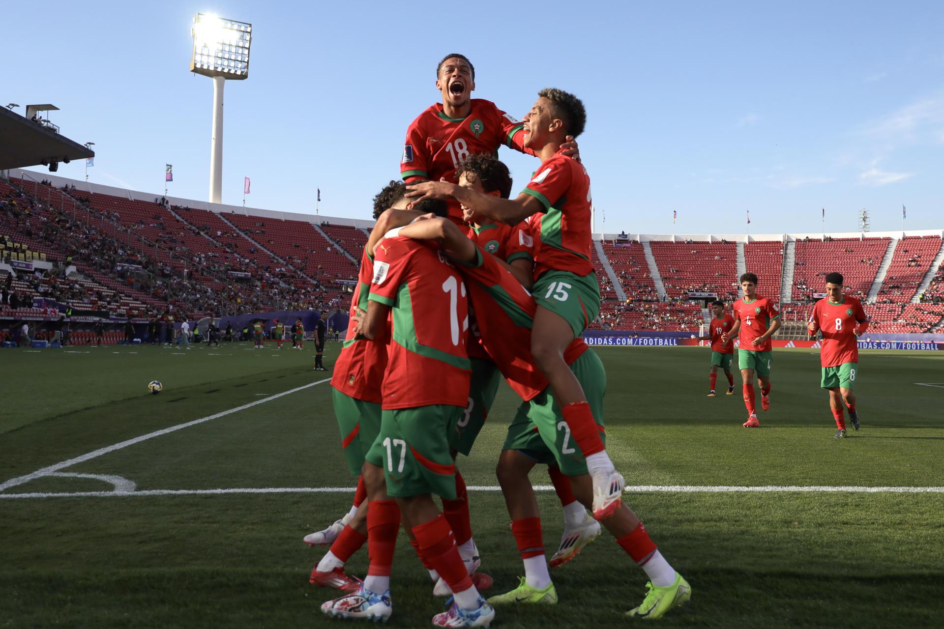 Jugadores de Marruecos celebran un gol en un partido de la Copa Mundial Sub-20. EFE/Ailen Díaz