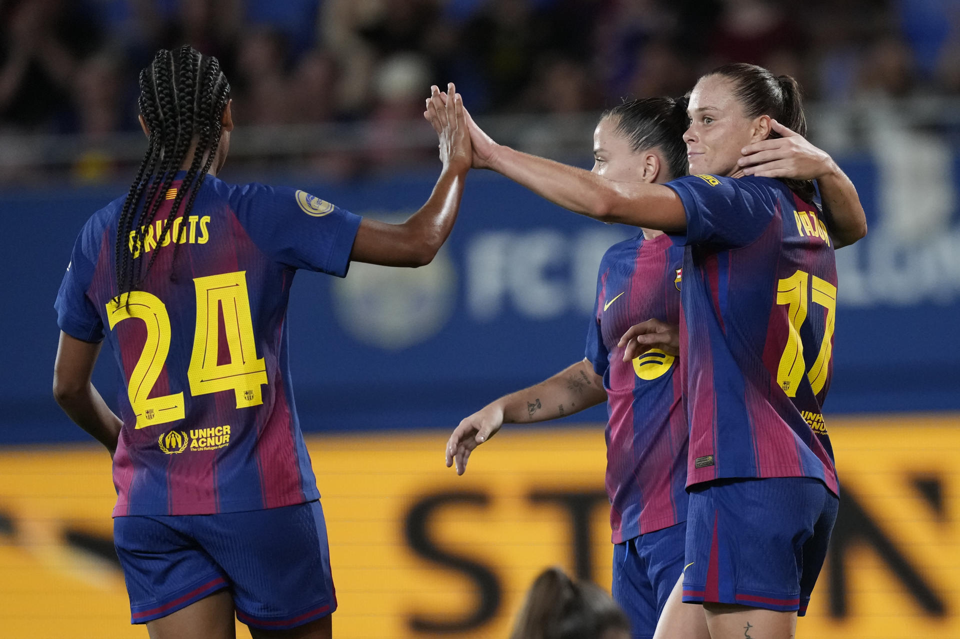 Ewa Pajor celebra el tercer gol. EFE/ Enric Fontcuberta
