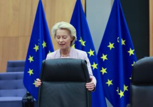 Imagen de la presidenta de la Comisión Europea (CE), Ursula von der Leyen.
EFE/EPA/OLIVIER HOSLET