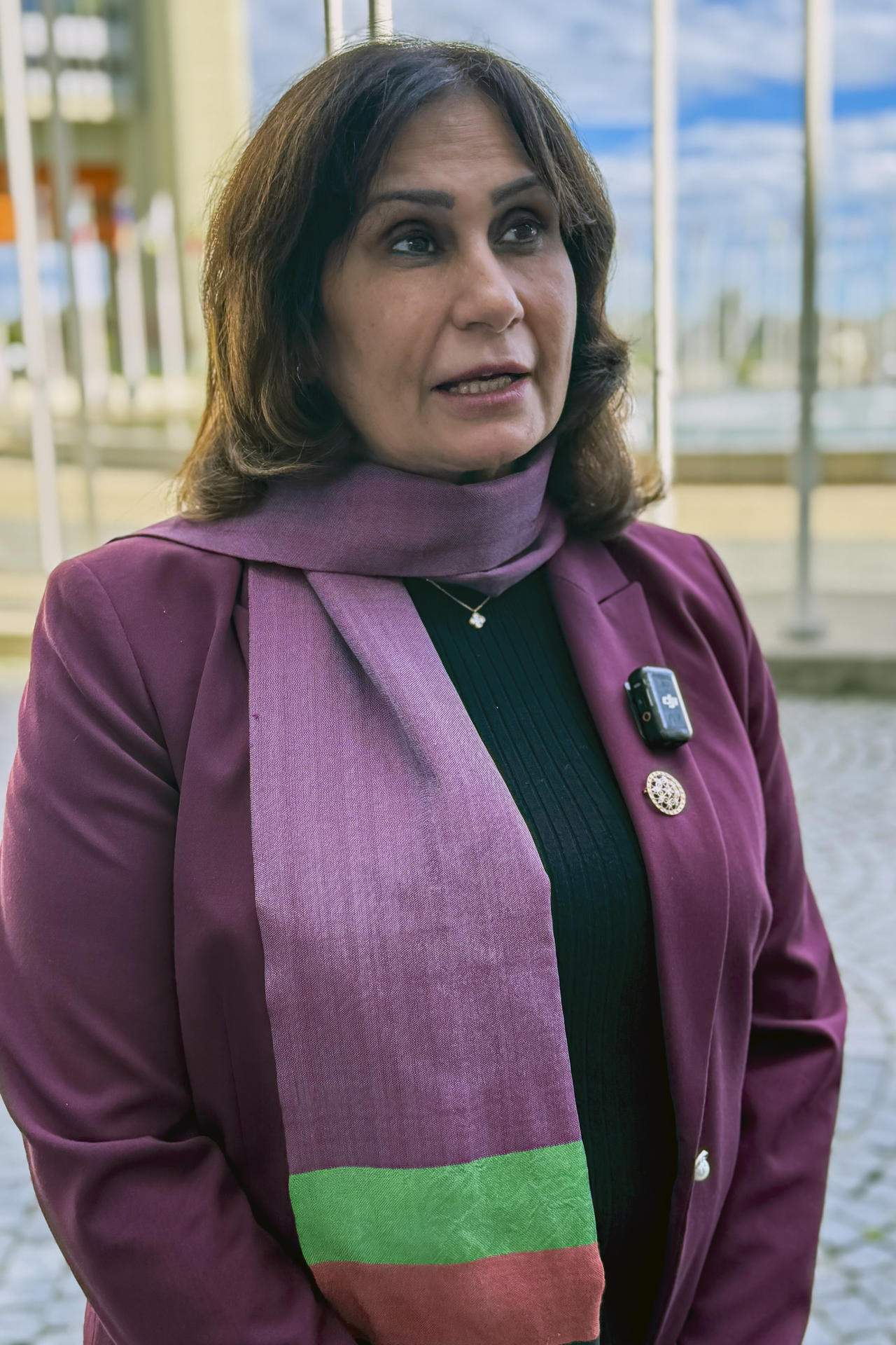 Manizha Bakhtari, la última mujer embajadora de Afganistán en Viena, asistió la pasada semana a la 69ª Conferencia General del Organismo Internacional de Energía Atómica (OIEA) en Viena. EFE/ Núria Morchón