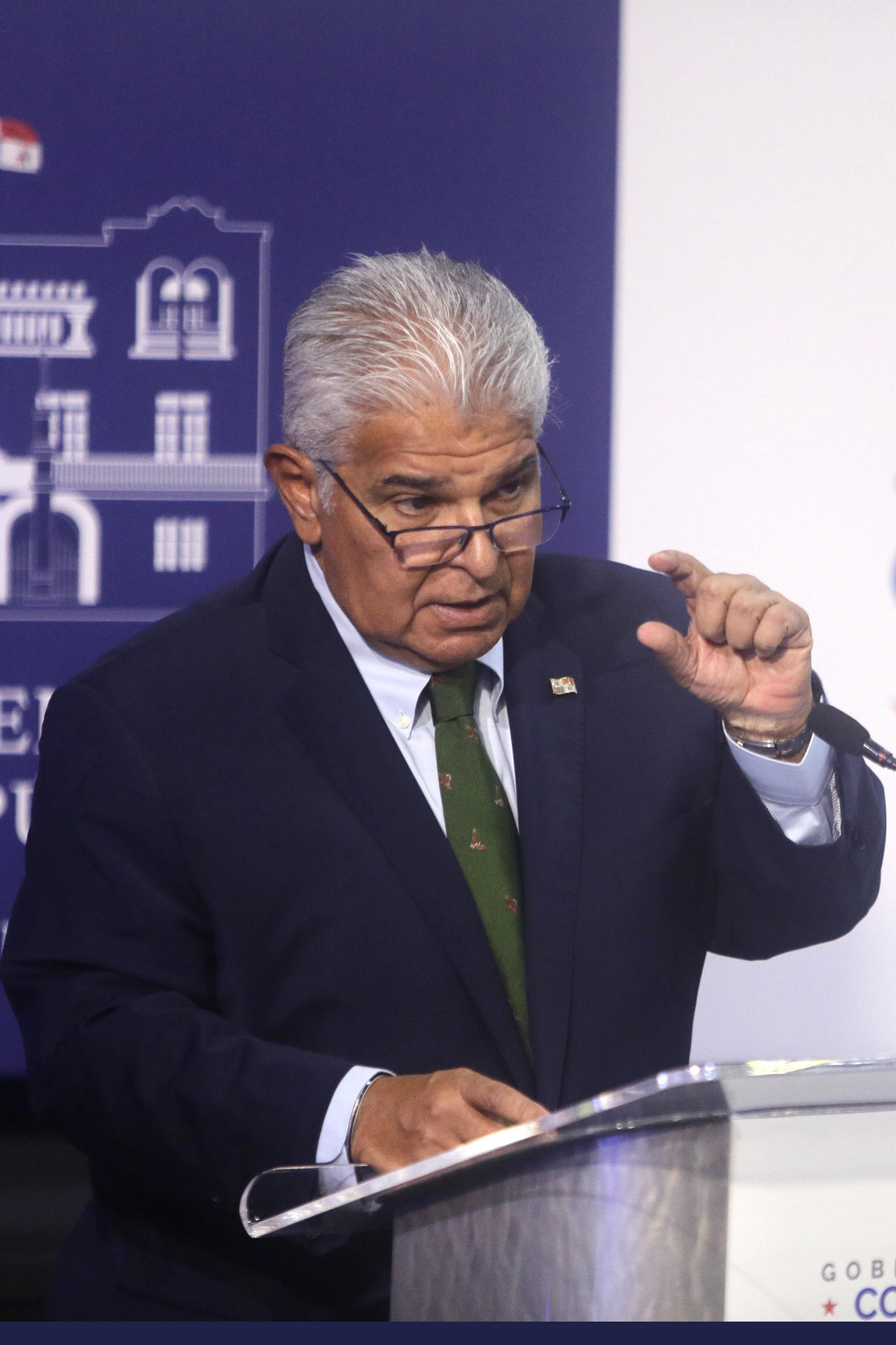 El presidente de Panamá, José Raúl Mulino, habla durante una rueda de prensa este 11 de septiembre de 2025, en Ciudad de Panamá (Panamá). EFE/Carlos Lemos