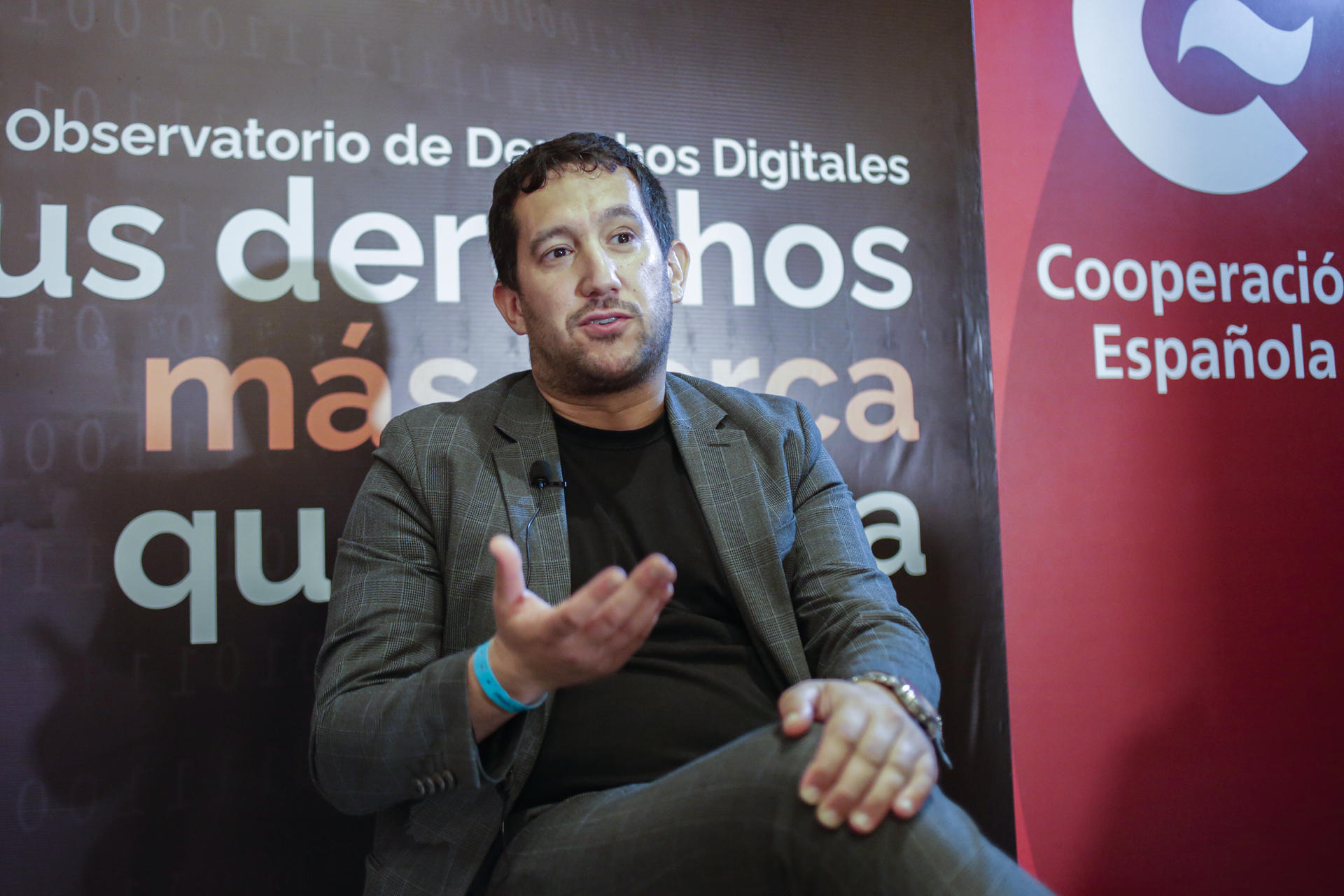 El director general de Red.es Jesús Herrero, habla este jueves durante la presentación de la Carta Iberoamericana de Derechos Digitales, en el Centro de Formación de la Cooperación Española en Cartagena (Colombia). EFE/Ricardo Maldonado Rozo