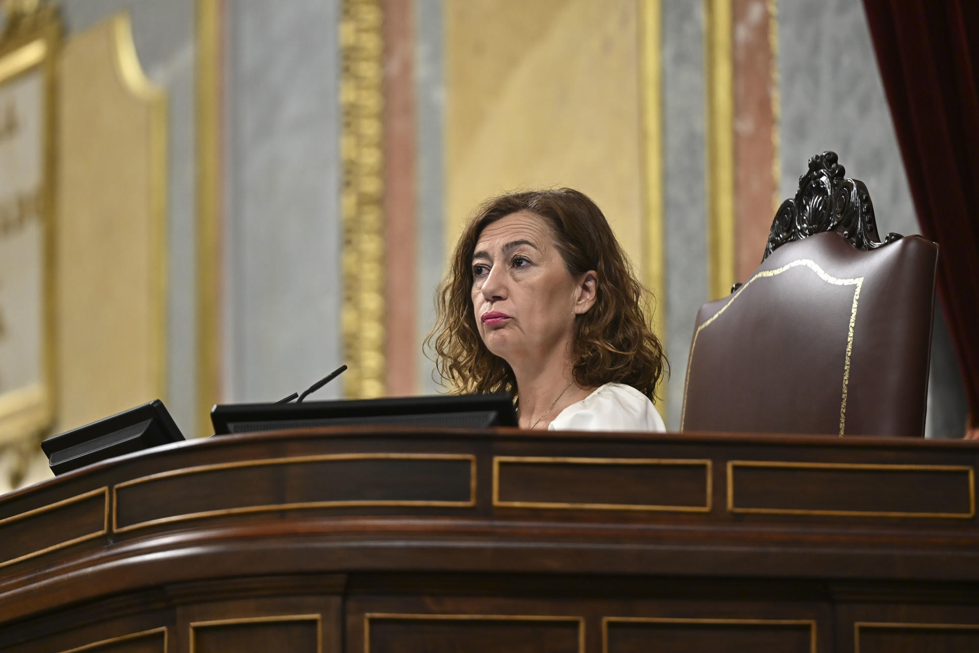La presidenta del Congreso, Francina Armengol, en el Congreso de los Diputados en Madrid, este miércoles, durante a la primera sesión de control del nuevo período de sesiones. EFE/ Fernando Villar