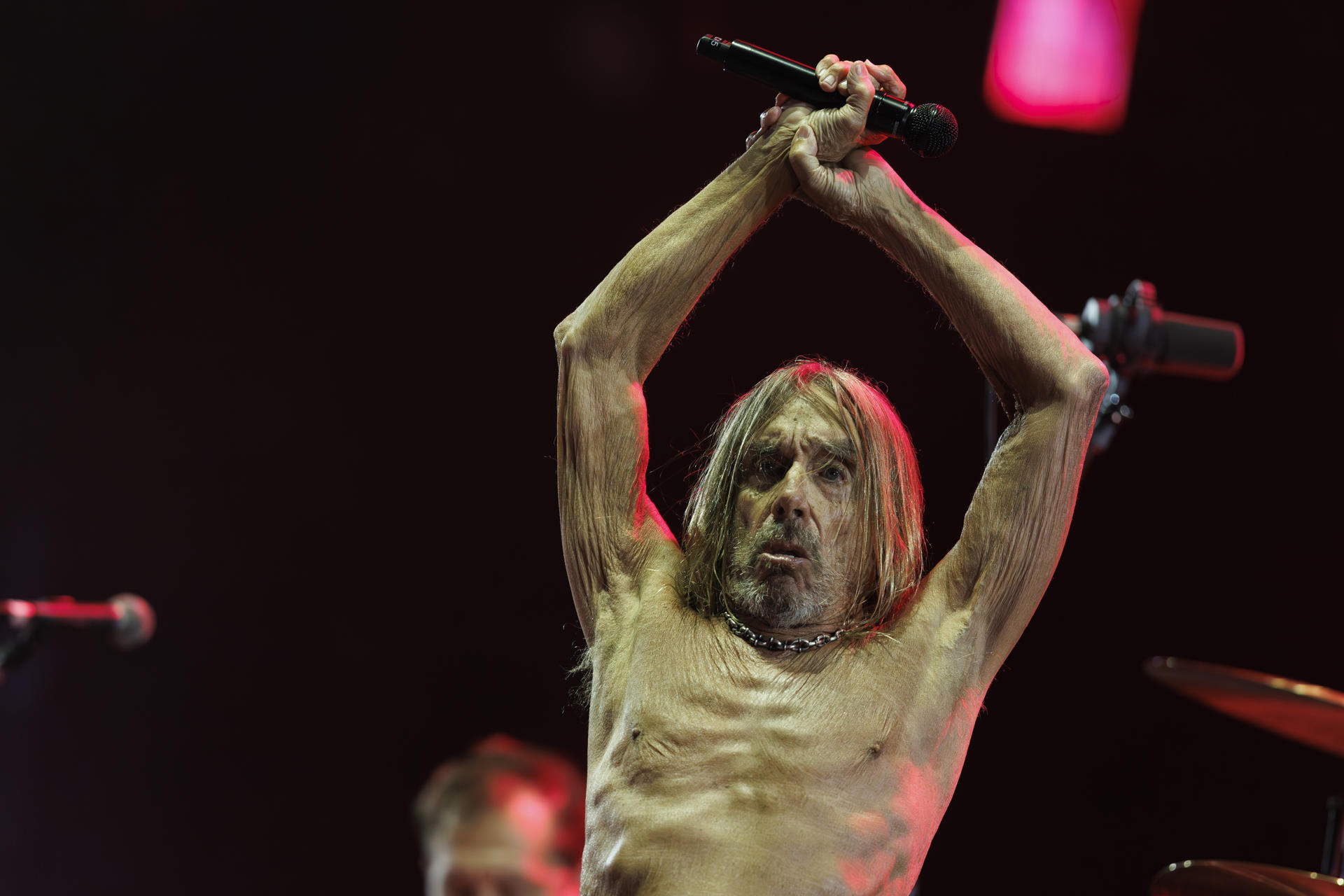 El cantante estadounidense Iggy Pop se presenta en el festival The Town este domingo, en el Autódromo de Interlagos, en São Paulo (Brasil). EFE/Isaac Fontana