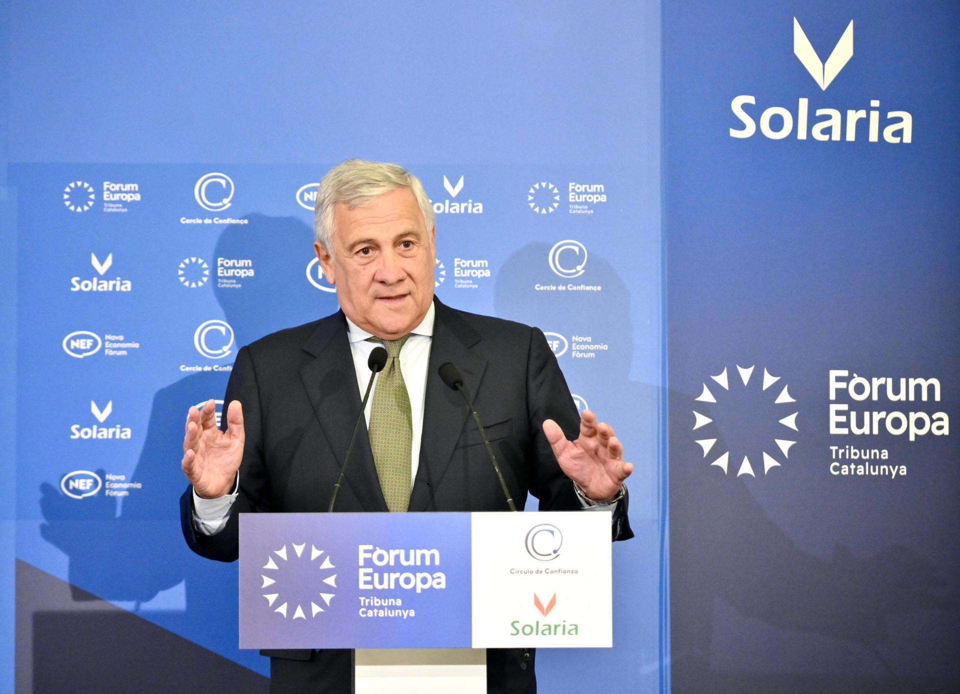 El ministro de Asuntos Exteriores y Cooperación Internacional del gobierno italiano, Antonio Tajani en un desayuno informativo hoy en Barcelona. EFE/EPA/ALESSANDRO DI MEO