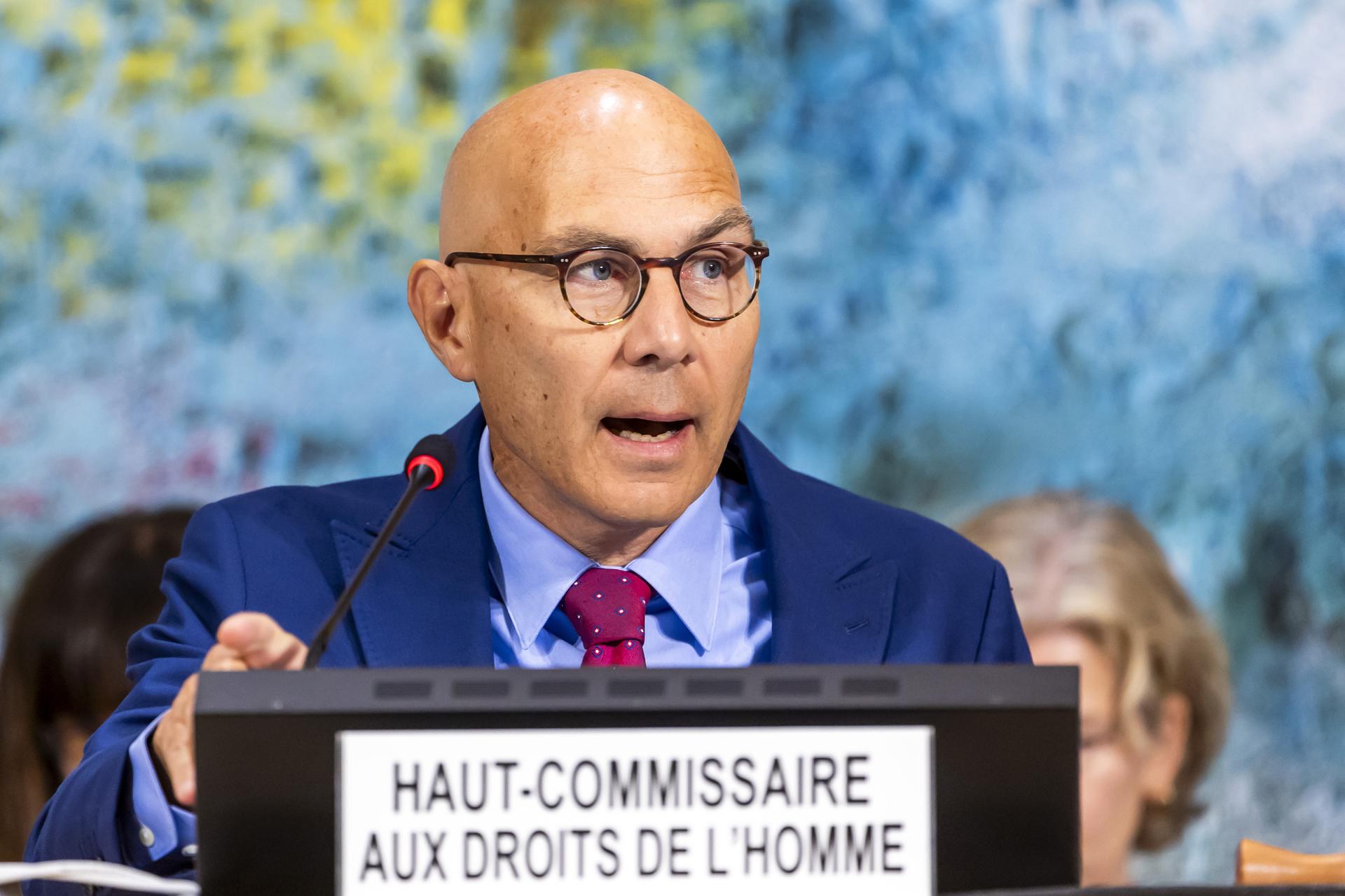 El alto comisionado de la ONU para los Derechos Humanos, Volker Türk, se dirige al Consejo de Derechos Humanos durante su 60ª sesión en la sede europea de las Naciones Unidas en Ginebra, el 8 de septiembre de 2025. EFE/EPA/SALVATORE DI NOLFI
