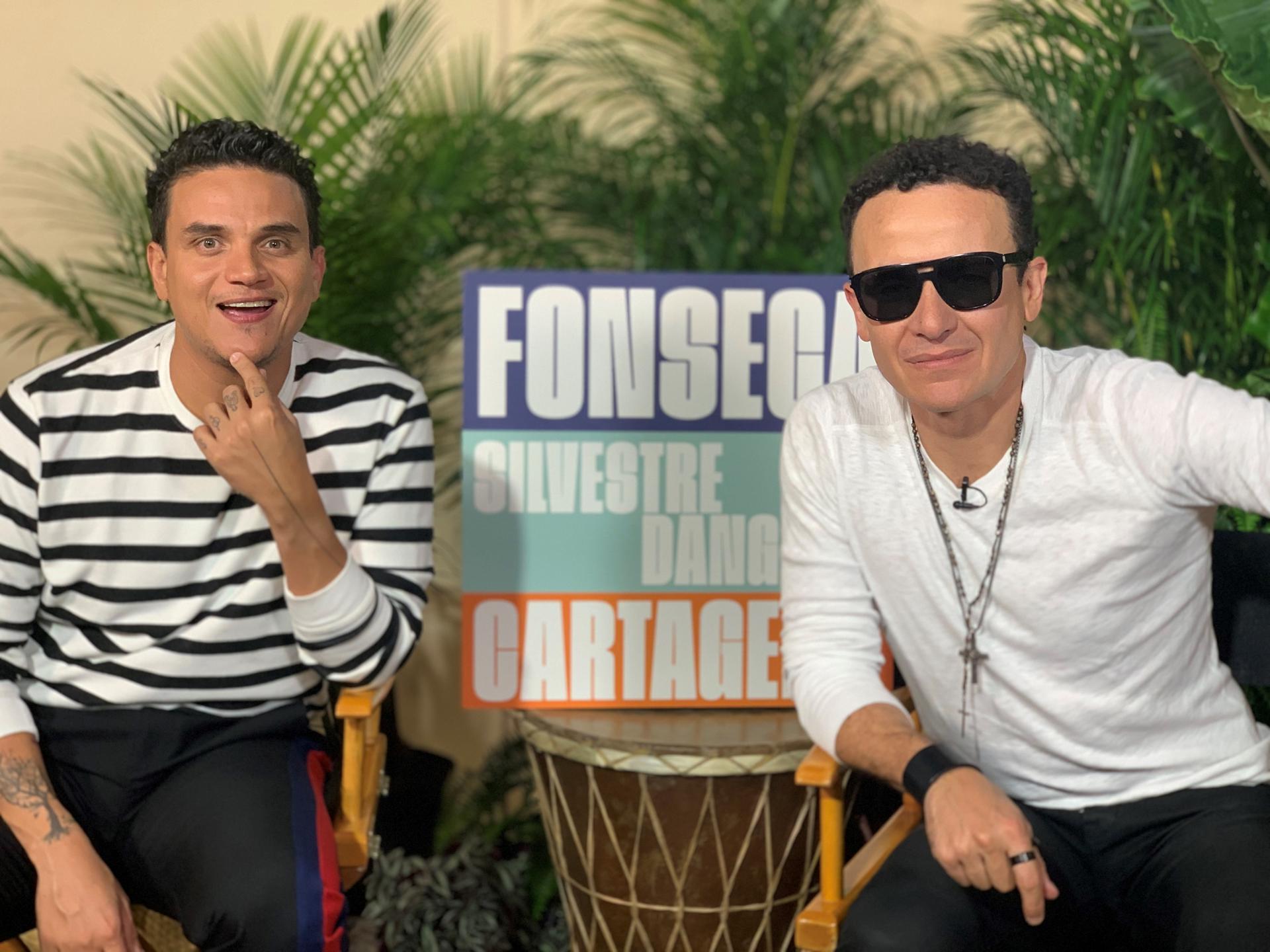 Foto de archivo de los artistas colombianos Silvestre Dangond (i) y Fonseca (d). EFE/Alicia Civita