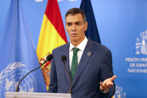 El presidente del Gobierno, Pedro Sánchez, habla durante una reciente rueda de prensa en la misión española ante la ONU en Nueva York (Estados Unidos). EFE/Alberto Boal