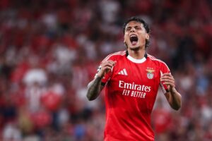 El jugador del Benfica Richard Rios durante el primer partido de la fase de Liga de la Champions League que han jugado Benfica y Qarabag en Lisboa, Portugal. EFE/EPA/RODRIGO ANTUNES