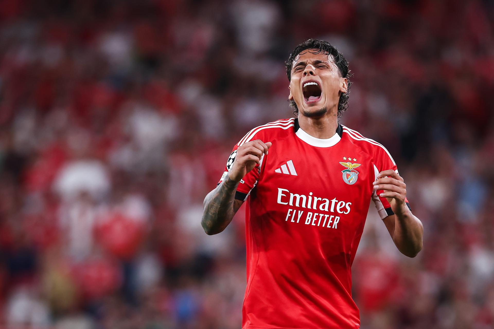 El jugador del Benfica Richard Rios durante el primer partido de la fase de Liga de la Champions League que han jugado Benfica y Qarabag en Lisboa, Portugal. EFE/EPA/RODRIGO ANTUNES