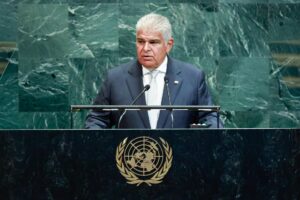 El presidente de Panamá, José Raúl Mulino, habla en la Asamblea General de la ONU. EFE/KENA BETANCUR