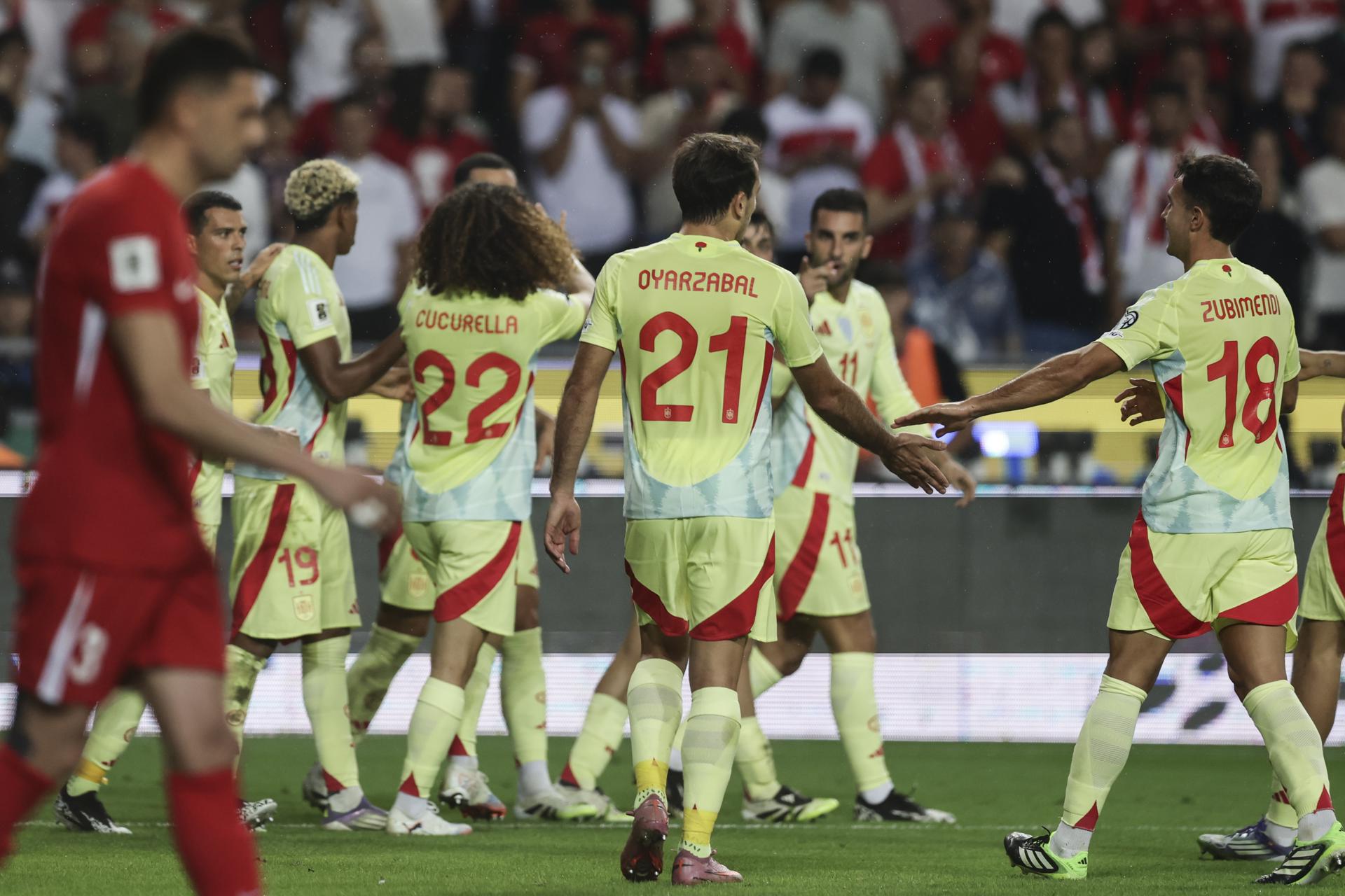 España celebra el 0-3. EFE/EPA/ERDEM SAHIN