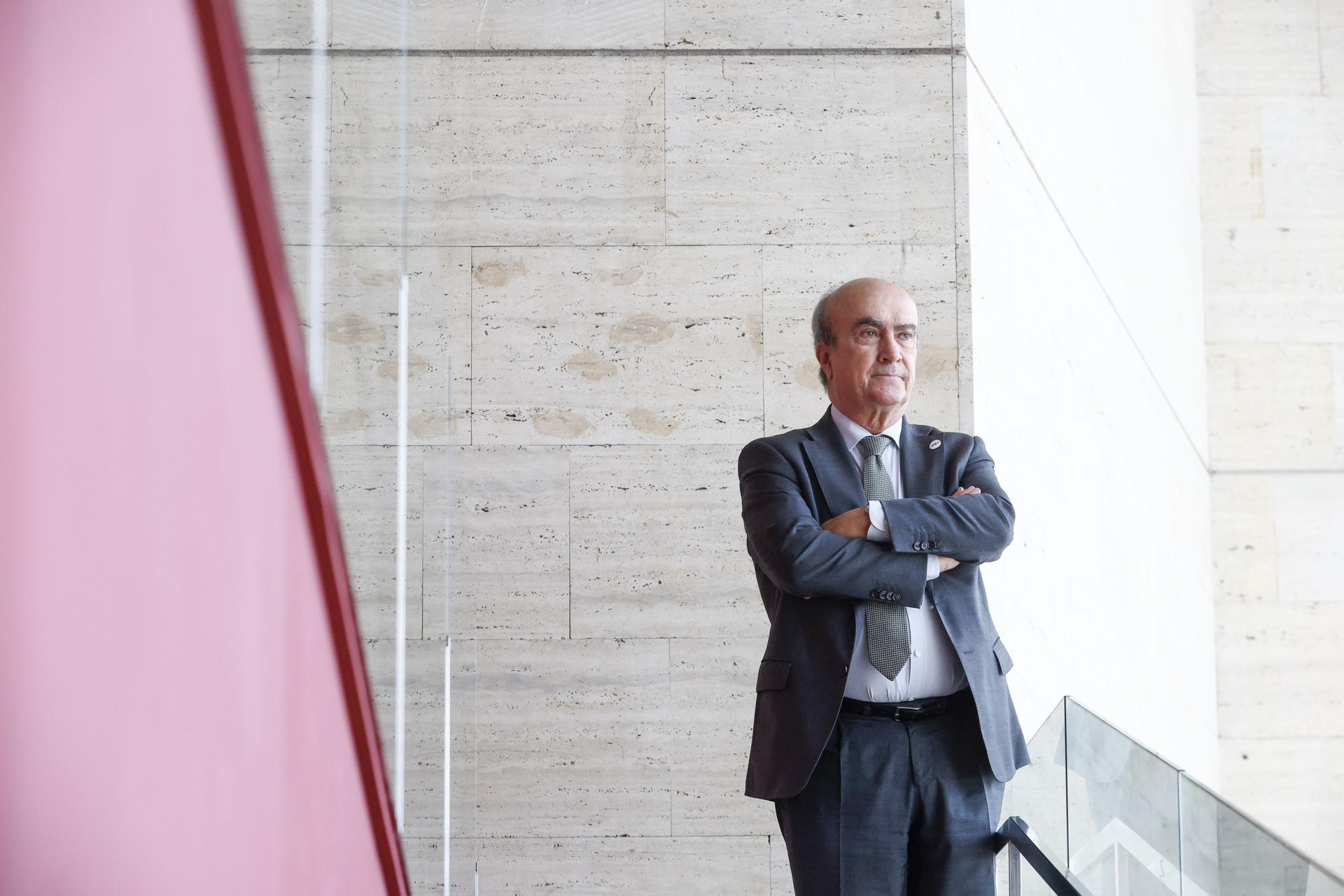 El secretario general de la Organización de Estados Iberoamericanos para la Educación, la Ciencia y la Cultura (OEI), el madrileño Mariano Jabonero, durante una entrevista con EFE en Barcelona en la que ha afirmado que la cultura iberoamericana, que estará presente en la Conferencia de la Unesco Mondiacult de este septiembre en Barcelona, tiene entre sus retos principales conseguir más inversión, paliar "discursos involucionistas" y "poner en valor" las cualidades de la región. EFE/Quique García
