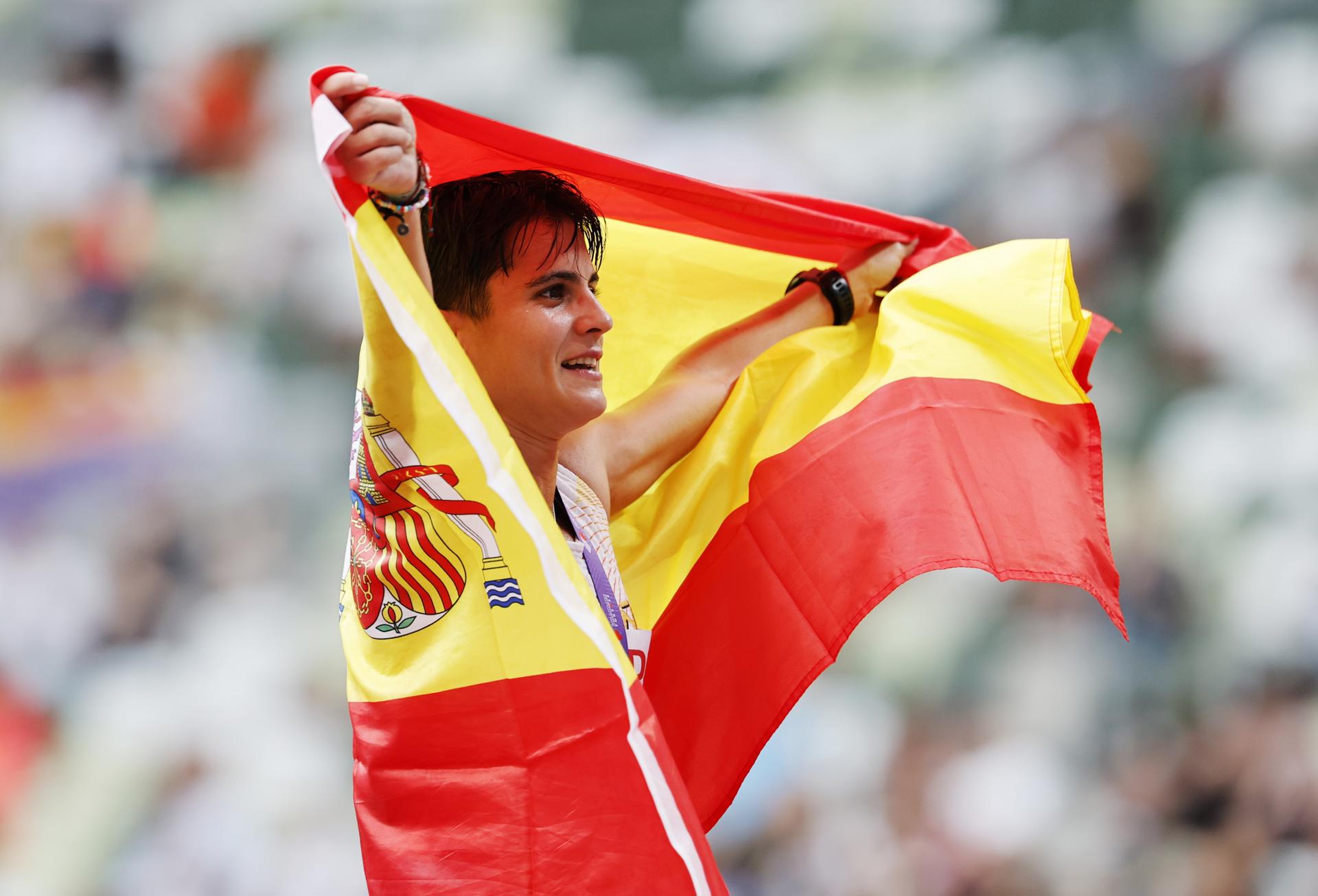 "No soy imbatible", afirmó la española María Pére tras coronarse en Tokio este sábado como doble campeona del mundo de marcha en Tokio en 20 y 35 kilómetros. EFE/EPA/FRANCK ROBICHON
