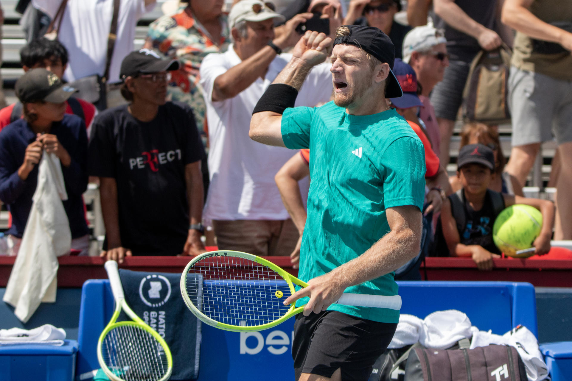 Fotografía de Julio César Rivas, en la que puede verse en una imagen de archivo del 1 de agosto de 2025 al tenista español Alejandro Davidovich. EFE