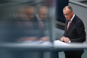 El canciller alemán Friedrich Merz habla durante una sesión del Parlamento alemán 'Bundestag' en Berlín, Alemania, 17 de septiembre de 2025. 
EFE/EPA/CLEMENS BILAN
//////////
Berlin (Germany), 17/09/2025.- German Chancellor Friedrich Merz speaks during a session of the German Parlaiment 'Bundestag' in Berlin, Germany, 17 September 2025. Members of the German Parliament discussed among other topics, the budget of the German Chancellory and the chancellor. (Alemania) EFE/EPA/CLEMENS BILAN