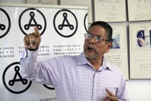 Fotografía de archivo del investigador e ingeniero nicaragüense Roberto Samcam. EFE/Jeffrey Arguedas
