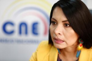 Fotografía de archivo de la presidenta del Consejo Nacional Electoral (CNE) de Ecuador, Diana Atamaint, durante una entrevista con EFE, en Quito (Ecuador). EFE/José Jácome