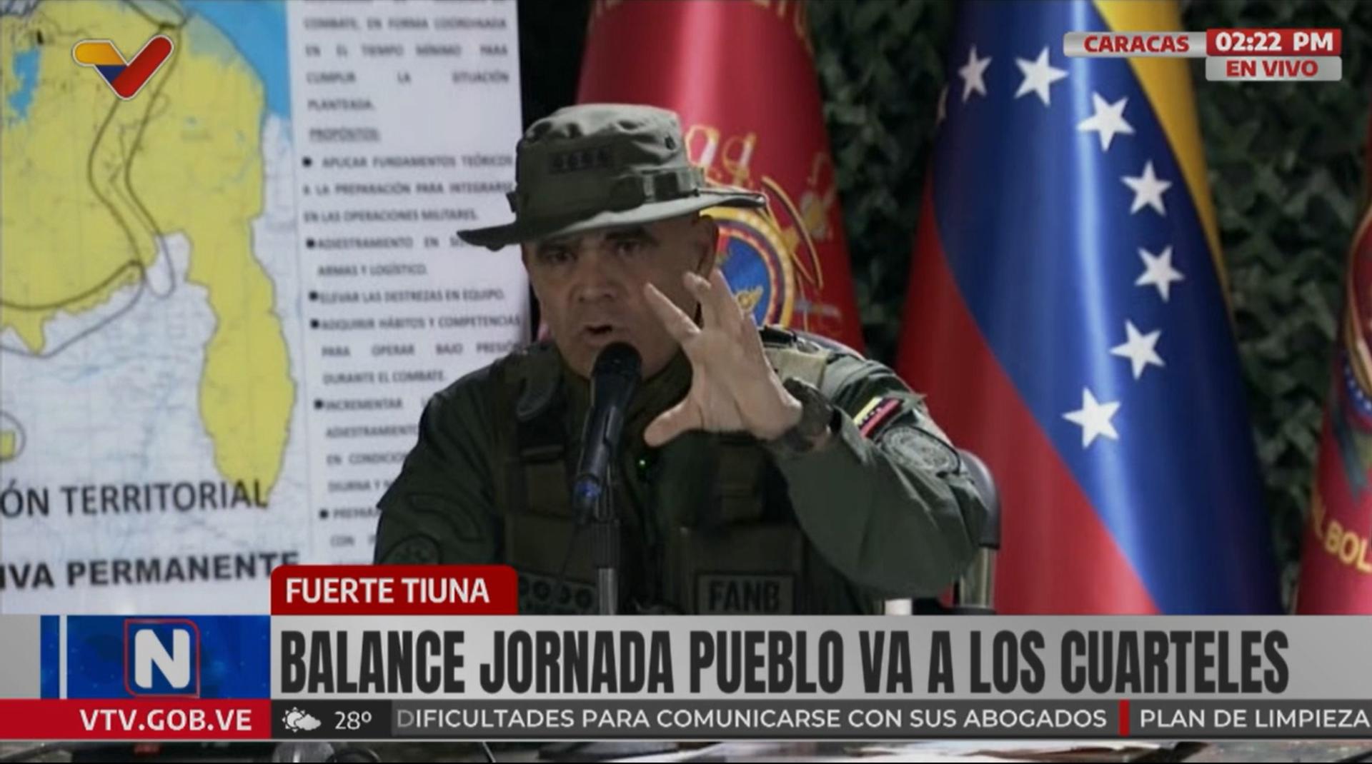 Captura de video cedido por el canal estatal Venezolana de Televisión (VTV) del ministro de Defensa de Venezuela, Vladimir Padrino López, durante una rueda de prensa en Caracas (Venezuela). EFE/ Venezolana de Televisión (VTV)