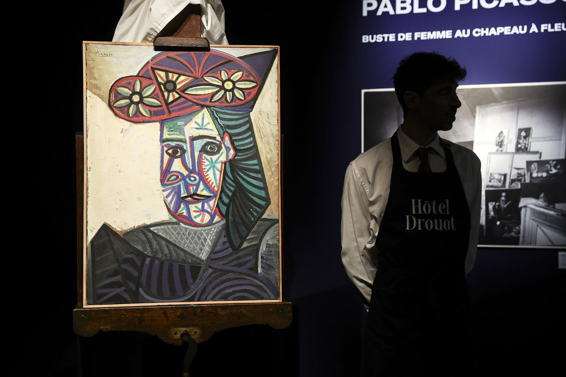 Vista del retrato de Dora Maar que saldrá a subasta en París. EFE/EPA/TERESA SUAREZ