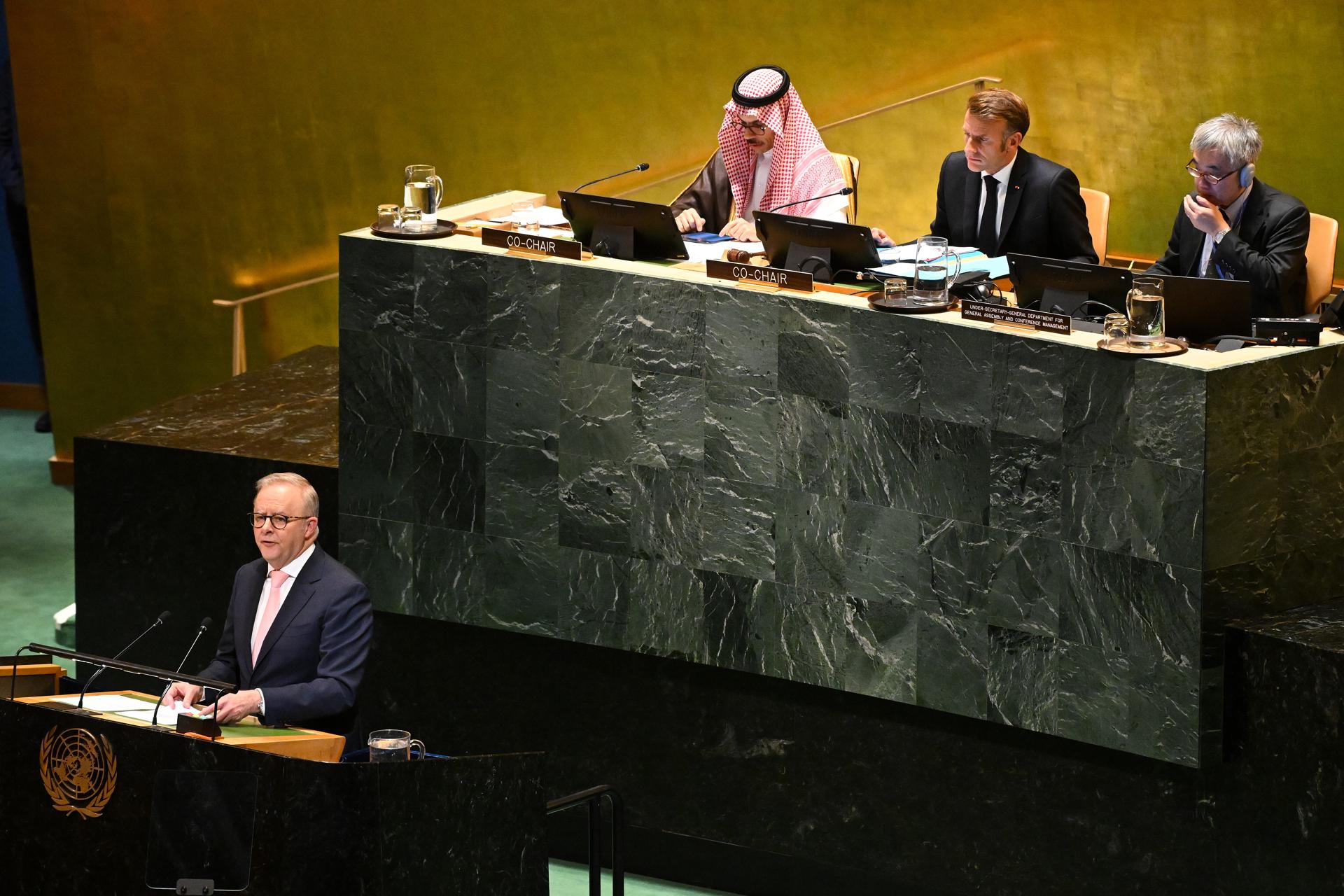 New York (United States), 22/09/2025.- Australian Prime Minister Anthony Albanese speaks during the High-Level International Conference for the Peaceful Settlement of the Question of Palestine and the Implementation of the Two-State Solution, at the United Nations (UN) headquarters in New York, New York, USA, 22 September 2025. The UN General Assembly's high-level week runs from 22 until 30 September. (Nueva York) EFE/EPA/LUKAS COCH AUSTRALIA AND NEW ZEALAND OUT
