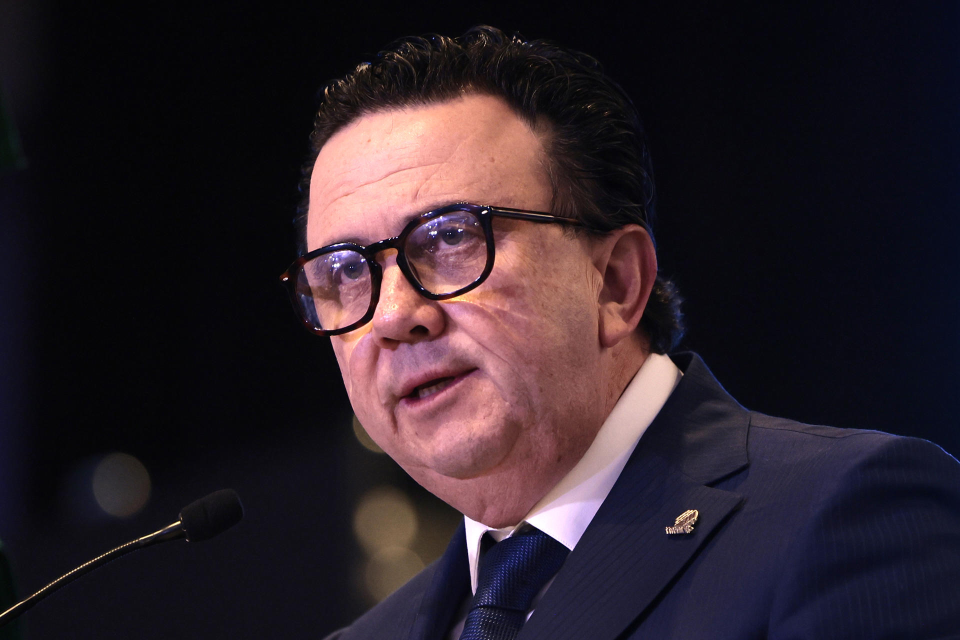 Fotografía de archivo del presidente de la Confederación Patronal Mexicana (Coparmex), Juan José Sierra Álvarez, durante una conferencia de prensa en Ciudad de México (México). EFE/ José Méndez
